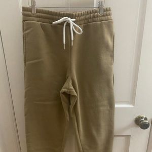 Sweatpants with drawstring